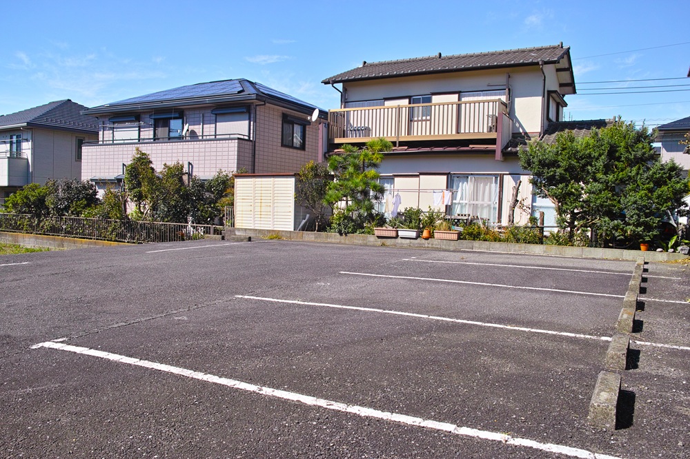 空き家を放置するとどうなる？税金・治安・倒壊リスクを解説